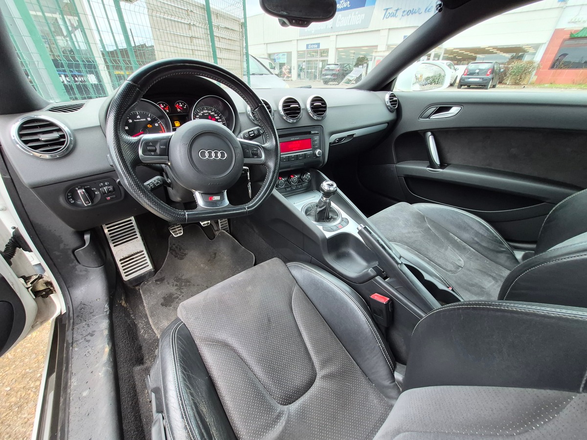 Audi TT 1.8 TFSI 160 S LINE