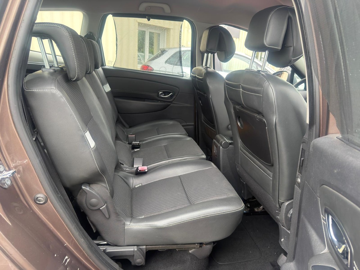 RENAULT Grand Scenic 1.5 DCI 110ch 7 places BVM Distribution OK / Embrayage OK / Entretien OK