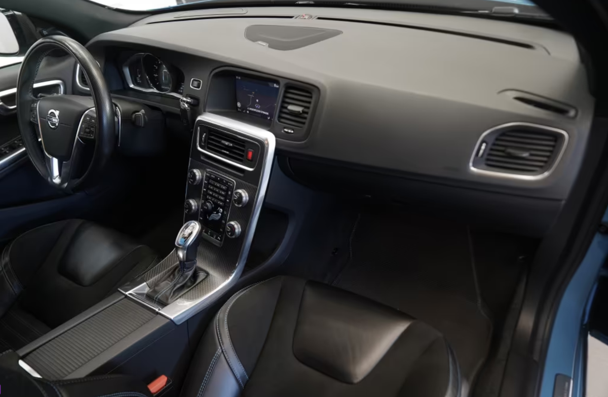 Volvo S60 II T6 AWD 367ch Polestar Geartronic/VO Allemand/Malus 3000e