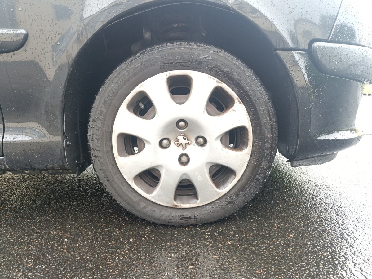 Peugeot 1007 1.4 90 CV DOLCE BVM5 ESSENCE