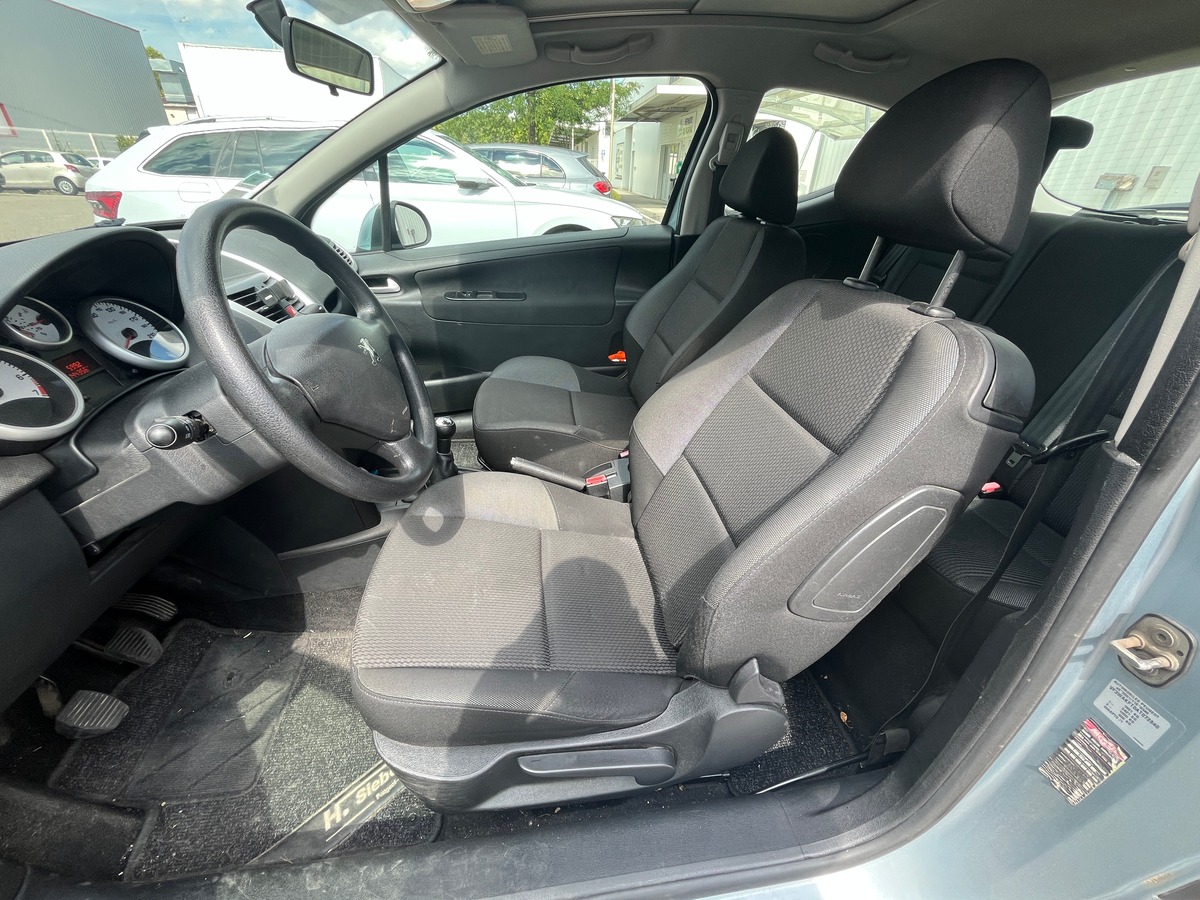 Peugeot 207 1.4 75CH URBAN MOOVE, DISTRIBUTION CHANGEE, TOIT PANORAMIQUE, CLIMATISATION