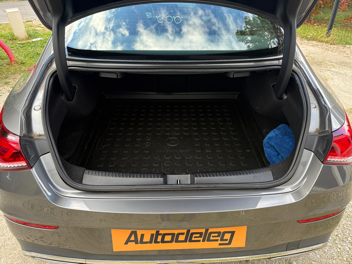 Mercedes Benz CLA 200 d AMG LINE