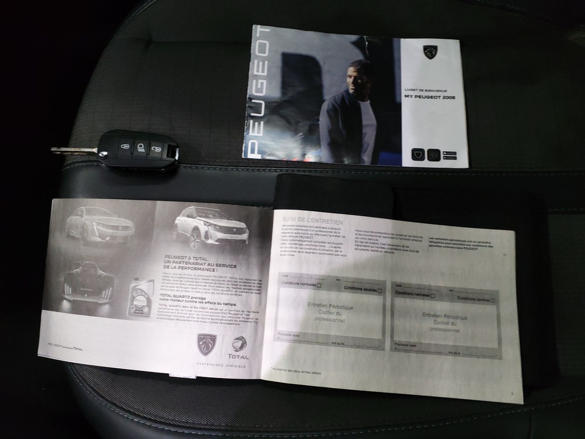 Peugeot 2008 PURETECH 130 CV AUTO ALLURE