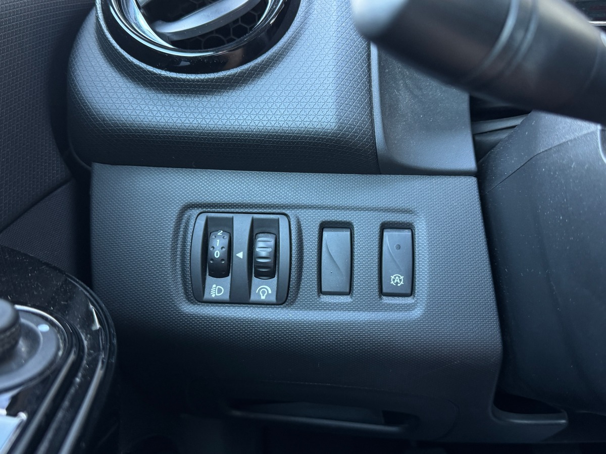 RENAULT Clio IV 1.5 dCi Limited S&S 90 cv - Ecran multimédia