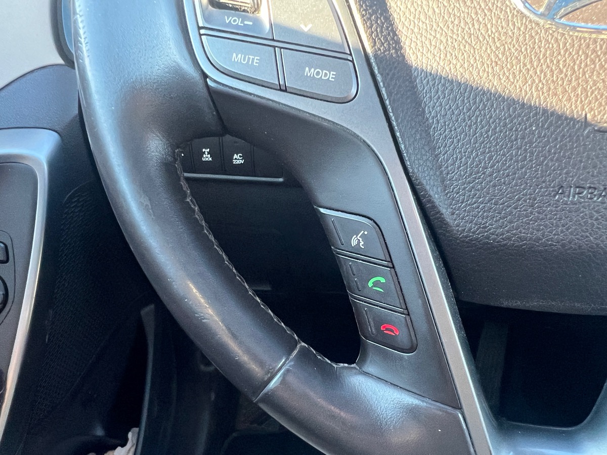 Hyundai Santa Fe EXECUTIVE 2,2 CRDI 4WD 197ch,CAMERA DE RECUL, SIEGES CHUAFFANTS AV/AR, TOIT OUVRANT