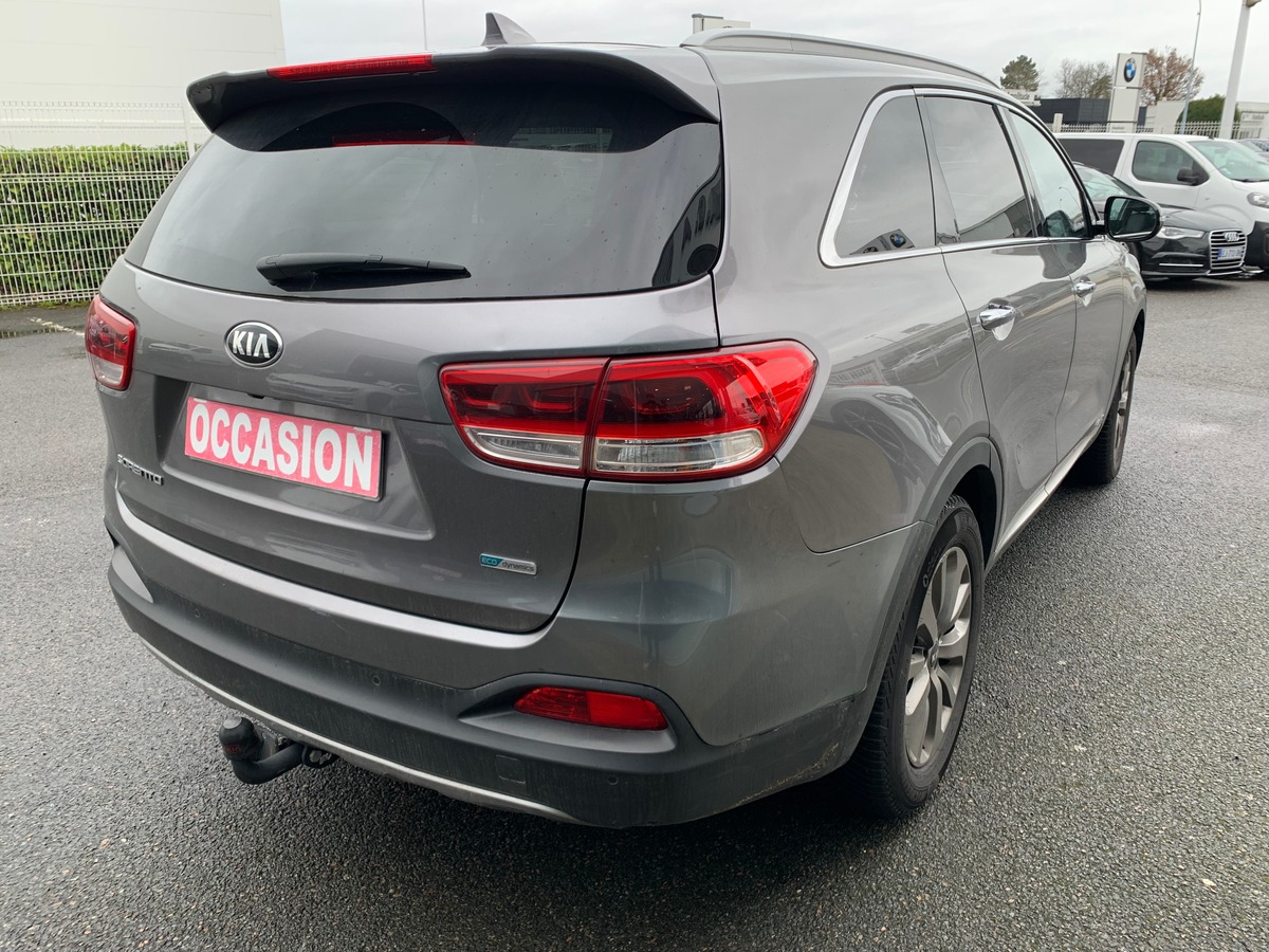 Kia Sorento 200 ch | Premium | 7 Places | AWD | Toit ouvrant panoramique | GPS | Régulateur vitesse