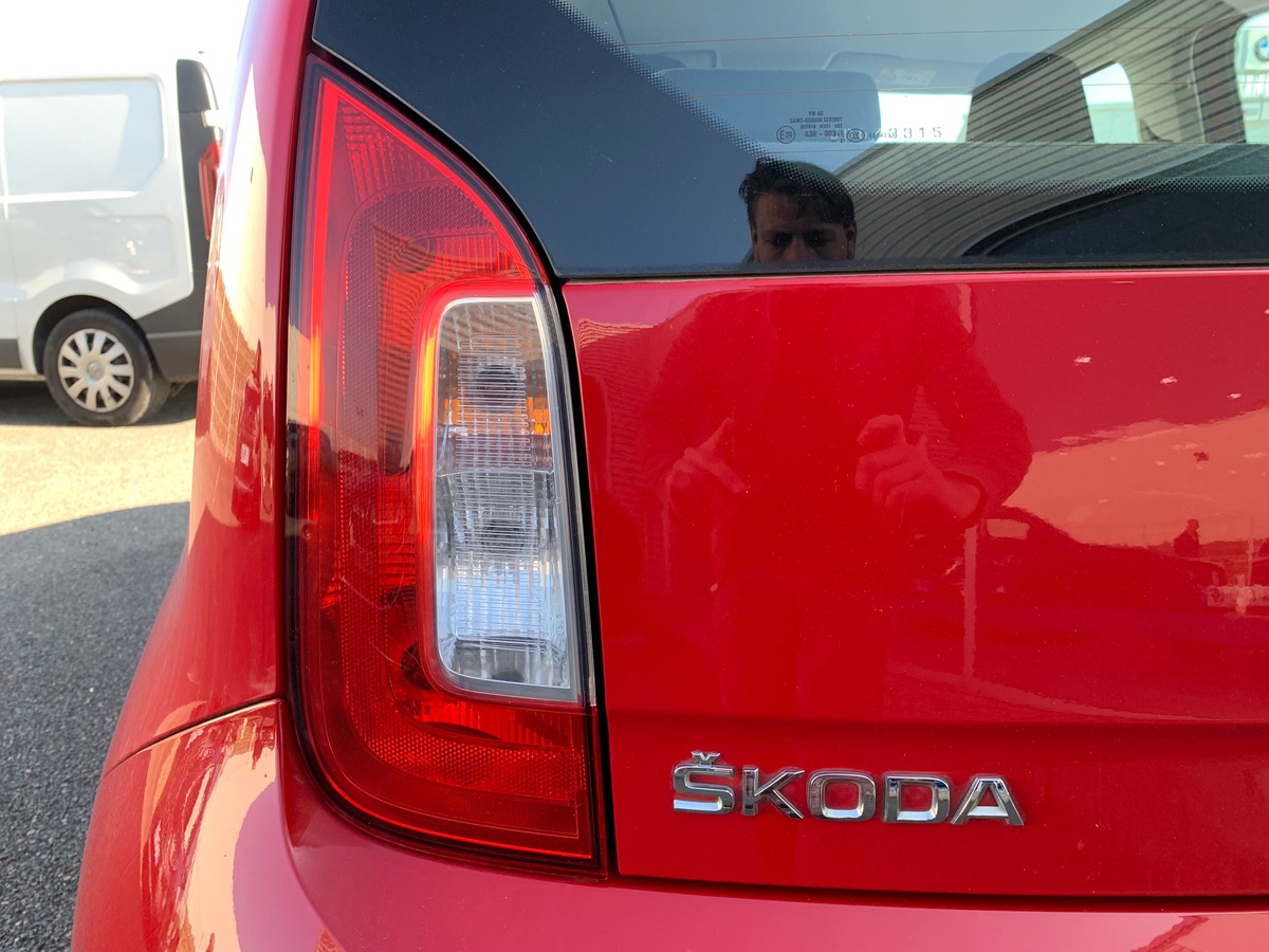 Skoda Citigo 60 ch | Rouge Tornado | ABS | Airbags | Dernier entretien à 50661 kms en 07/2025