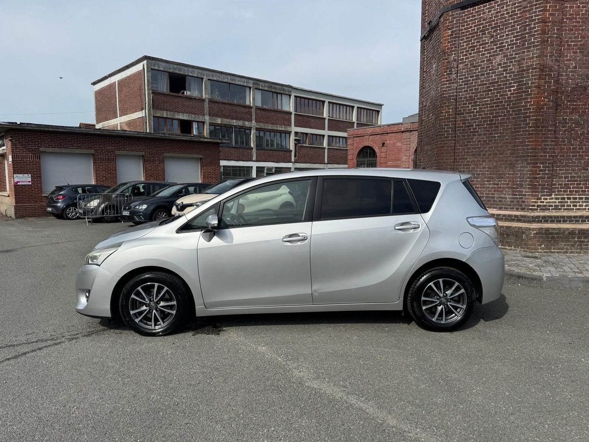 Toyota Verso 2.0 D-4D 125cv DYNAMIIC 7places - garantie