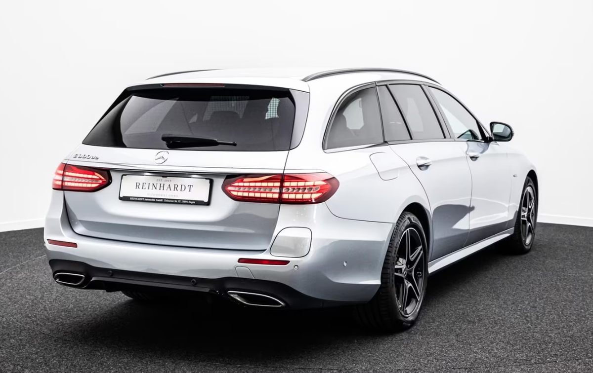 Mercedes-Benz Classe E Break 300 de 194+122ch AMG Line 9G-Tronic/Caméra 360/Aff Tête Haute