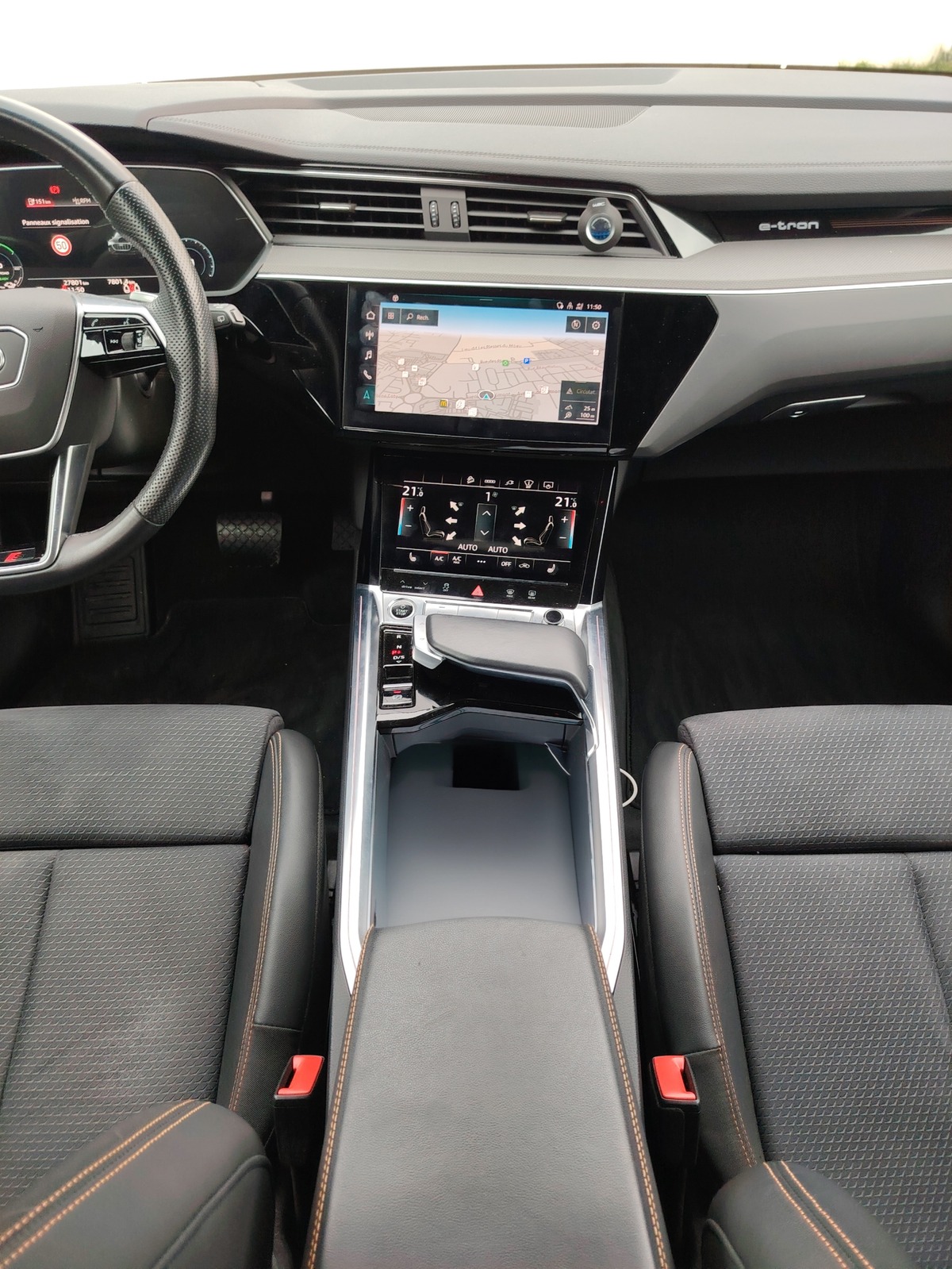 Audi Q8 55 E-TRON Q8 E-TRON 408 CH , SLINE , Black Edition , 27000 kms