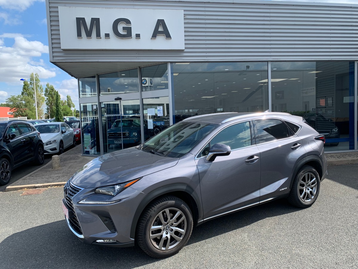Lexus NX 300h 155 chevaux | Luxe | AWD | Caméra recul | Régulateur vitesse | GPS | Siéges chauffants