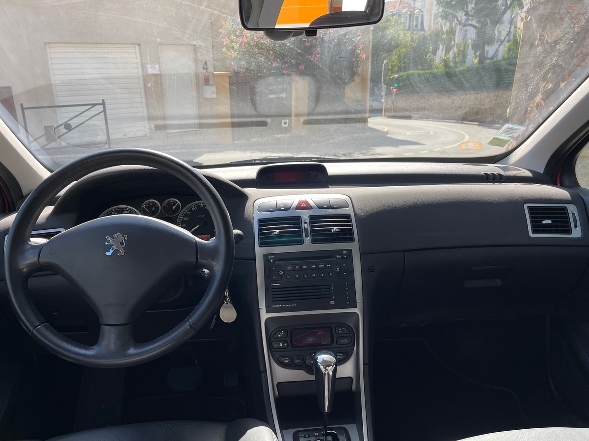 Peugeot 307 1.6 i 110 CV / KM REEL/ 5 Portes / Intérieur Cuir/  Clim/ Boîte auto