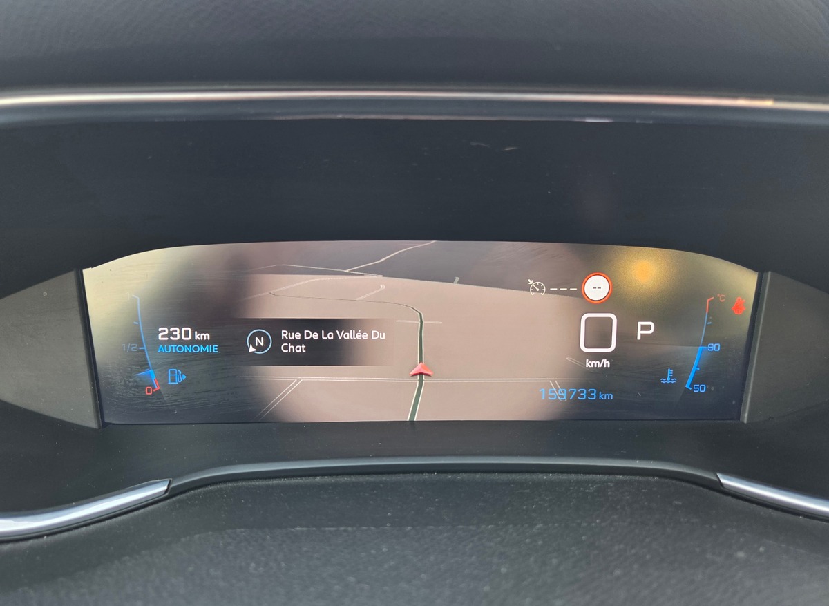 Peugeot 308 1.5 BHDi 130 CV EAT8  ACTIVE BUSINESS / 1ERE MAIN / TVA