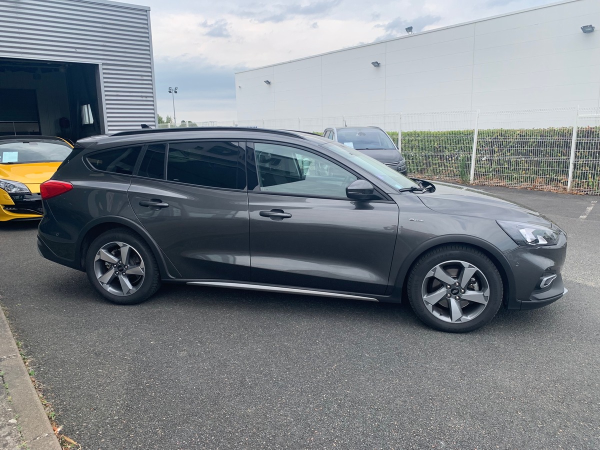 Ford FOCUS SW ACTIVE | ENTRETIENS CONSTRUCTEUR