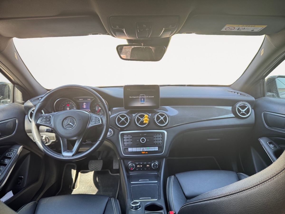 Mercedes Benz GLA 200 CDI STARLIGHT EDITION 7G-DCT