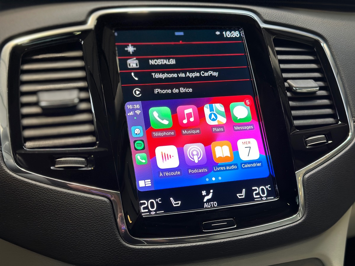 Volvo XC90 T8 Recharge Inscription Luxe AWD - 7 PLACES - 1ère Main - Attelage - FULL OPTIONS