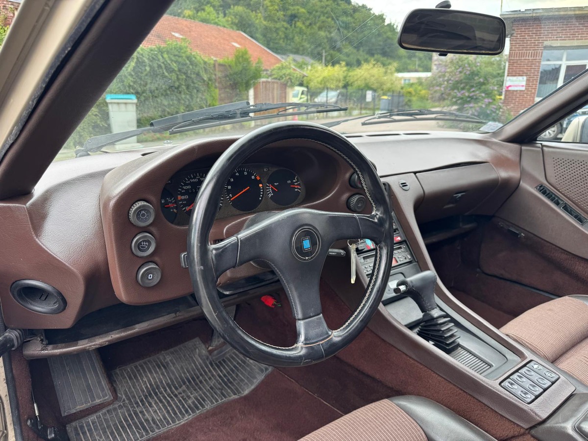 Porsche 928 S3 5.0 32soupapes 288