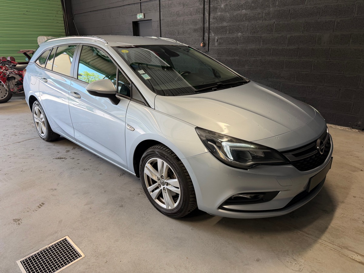 Opel Astra Tourer 1.6 cdti