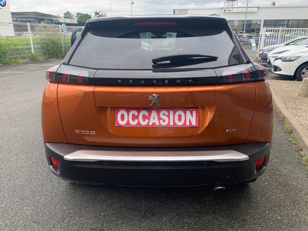 Peugeot 2008 130 chevaux | GT | Caméra de recul | Apple car Play | GPS | Palettes au volant