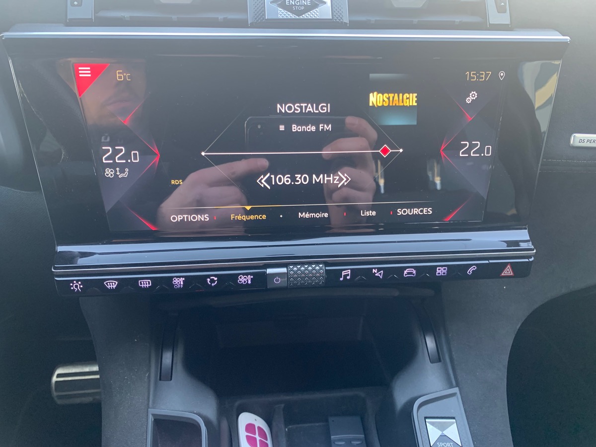 DS DS 7 130 ch | PERFORMANCE LINE + | Caméra de recul | Coffre mains-libres | Sièges électriques