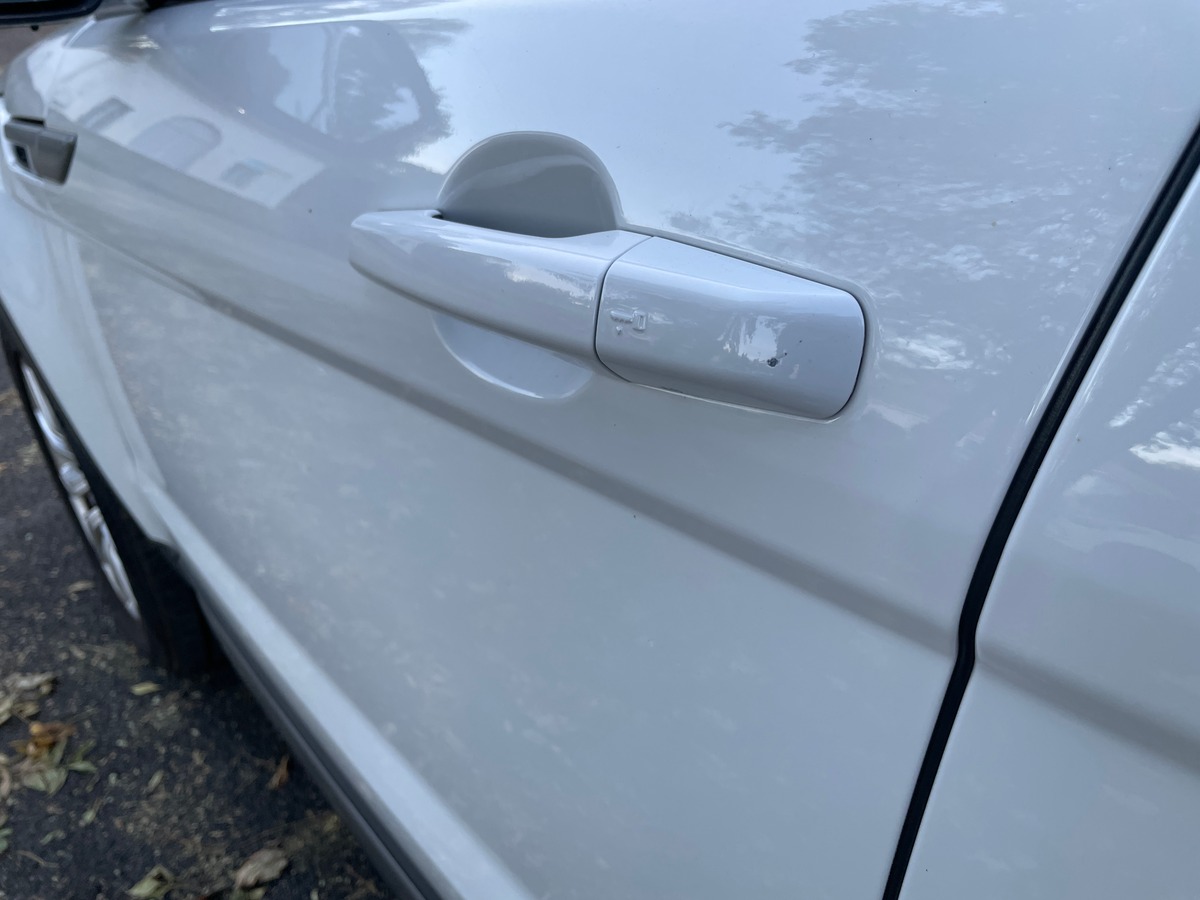 LAND ROVER EVOQUE 2.0 ed4 150 BVM Business - Historique Entretien complet