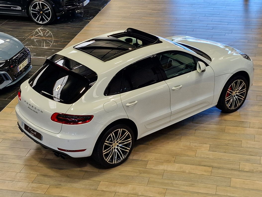 Porsche MACAN TURBO 400cv TOIT OUVRANT/ BOSE/ PDLS+ j