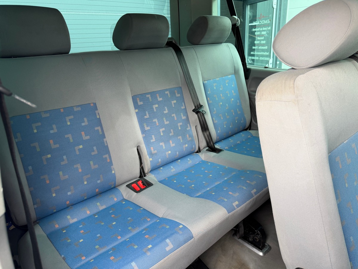 Volkswagen Transporter CARAVELLE 2.5 TDI 9 PLACES