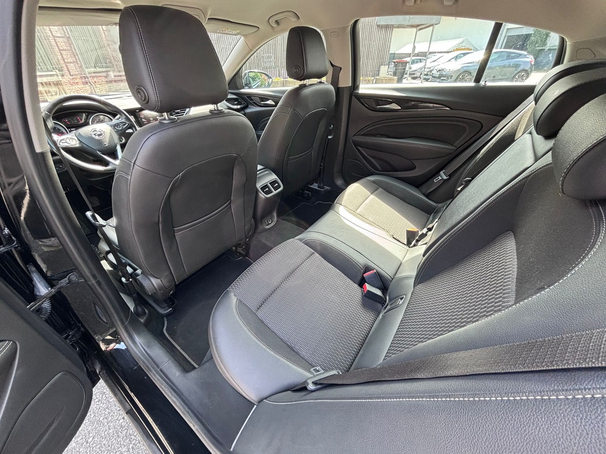 Opel Insigna Grand Sport 1.5 TURBO 165 INNOVATION - APPLE CARPLAY