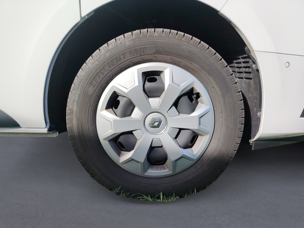 RENAULT HANROAD TREK 4 +