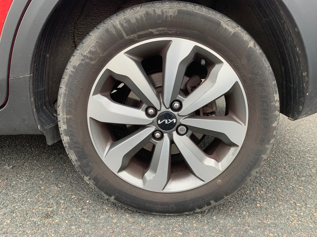 Kia Stonic 120 ch | Active | Caméra recul | Apple Car Play | Entretiens et Garantie constructeur