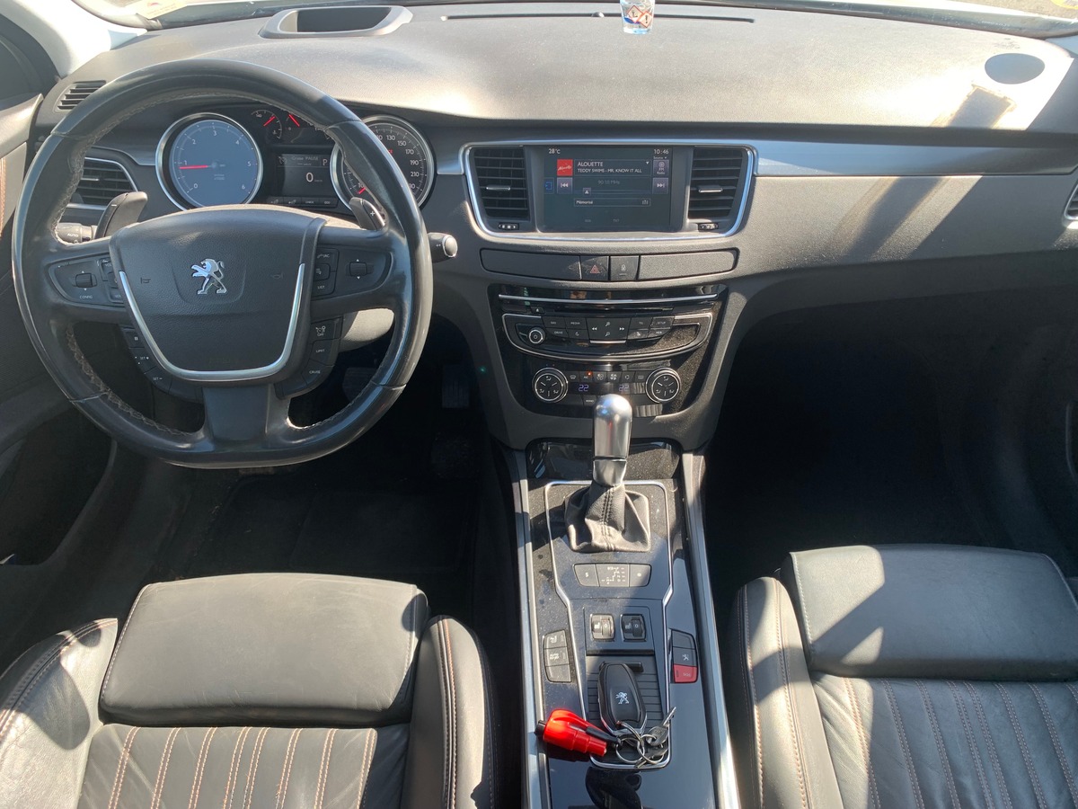 Peugeot 508 SW RXH 2.0 | 180 | Toit panoramique | Caméra de recul | Affichage tête haute | Attelage