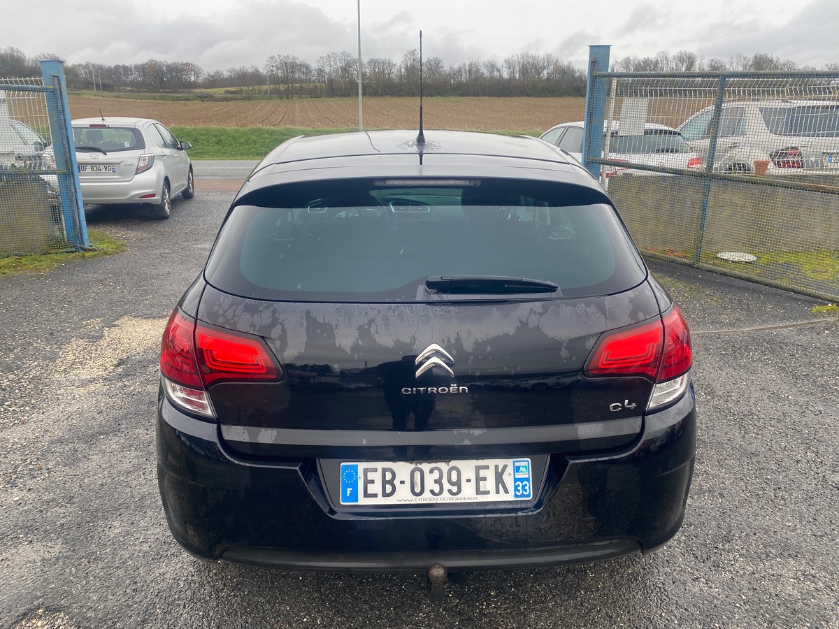 Citroën C4 1.2i 110cv  1ère main kit de distribution neuf