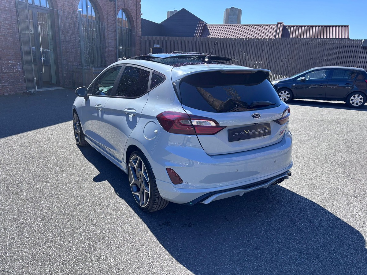 Ford Fiesta VI ST 1.5 Ecoboost 200cv - Entretien complet
