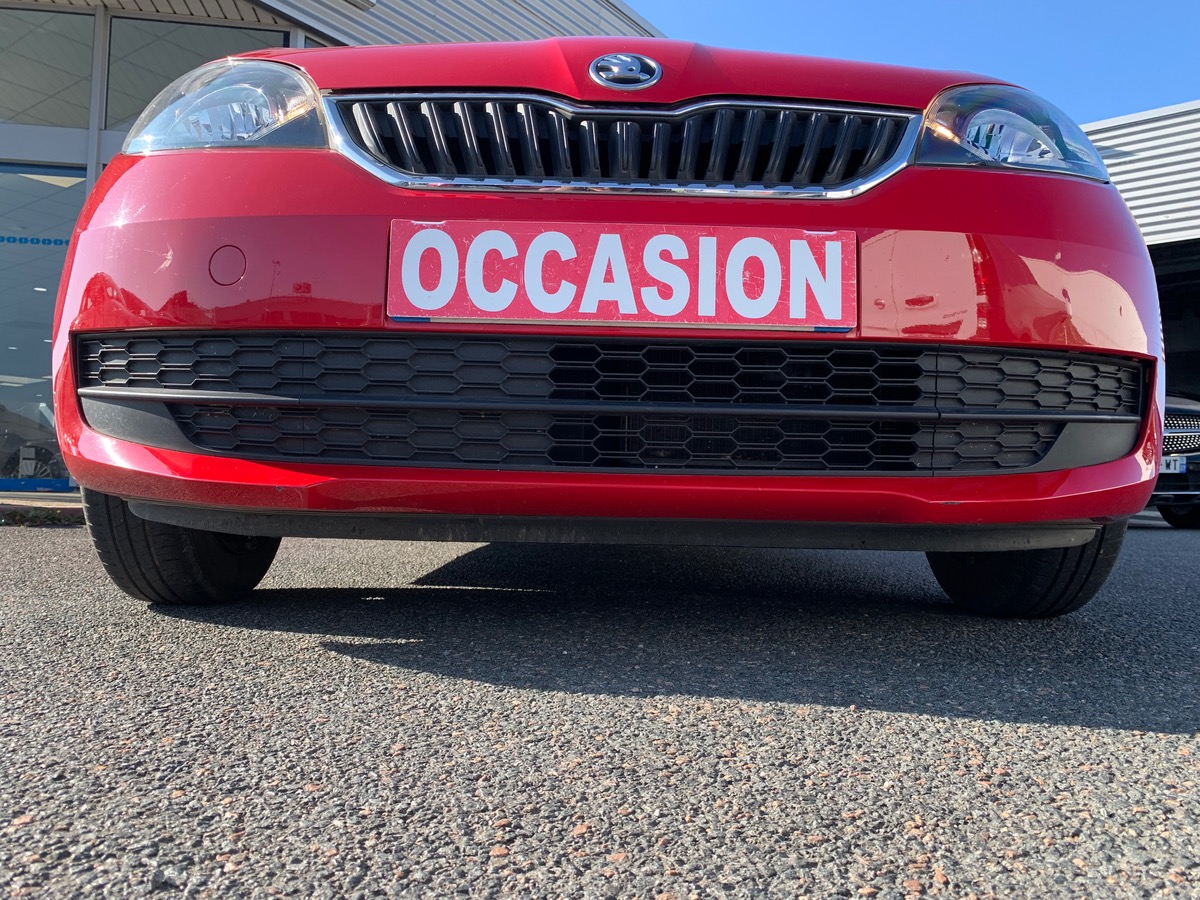 Skoda Citigo 60 ch | Rouge Tornado | ABS | Airbags | Dernier entretien à 50661 kms en 07/2025