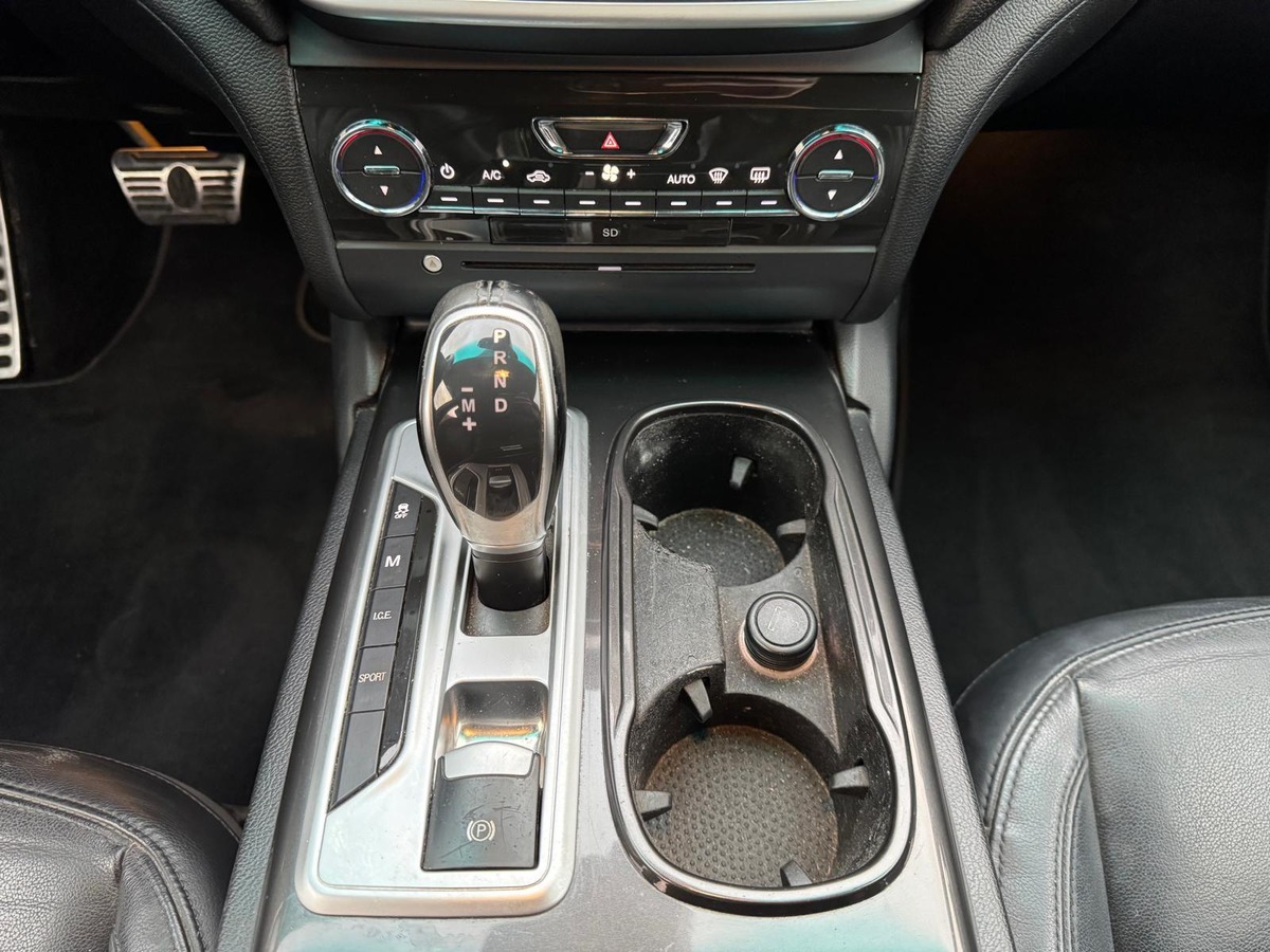 Maserati Ghibli 3.0 V6 Diesel 275 ZF8  - GARANTIE - Révisé