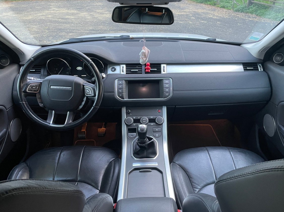 LAND ROVER EVOQUE 2.0 ed4 150 BVM Business - Historique Entretien complet