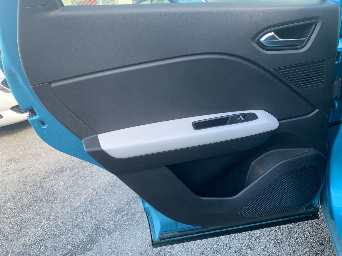 RENAULT Captur 160 ch | E-Tech Plug-in | Intens | Caméra de recul