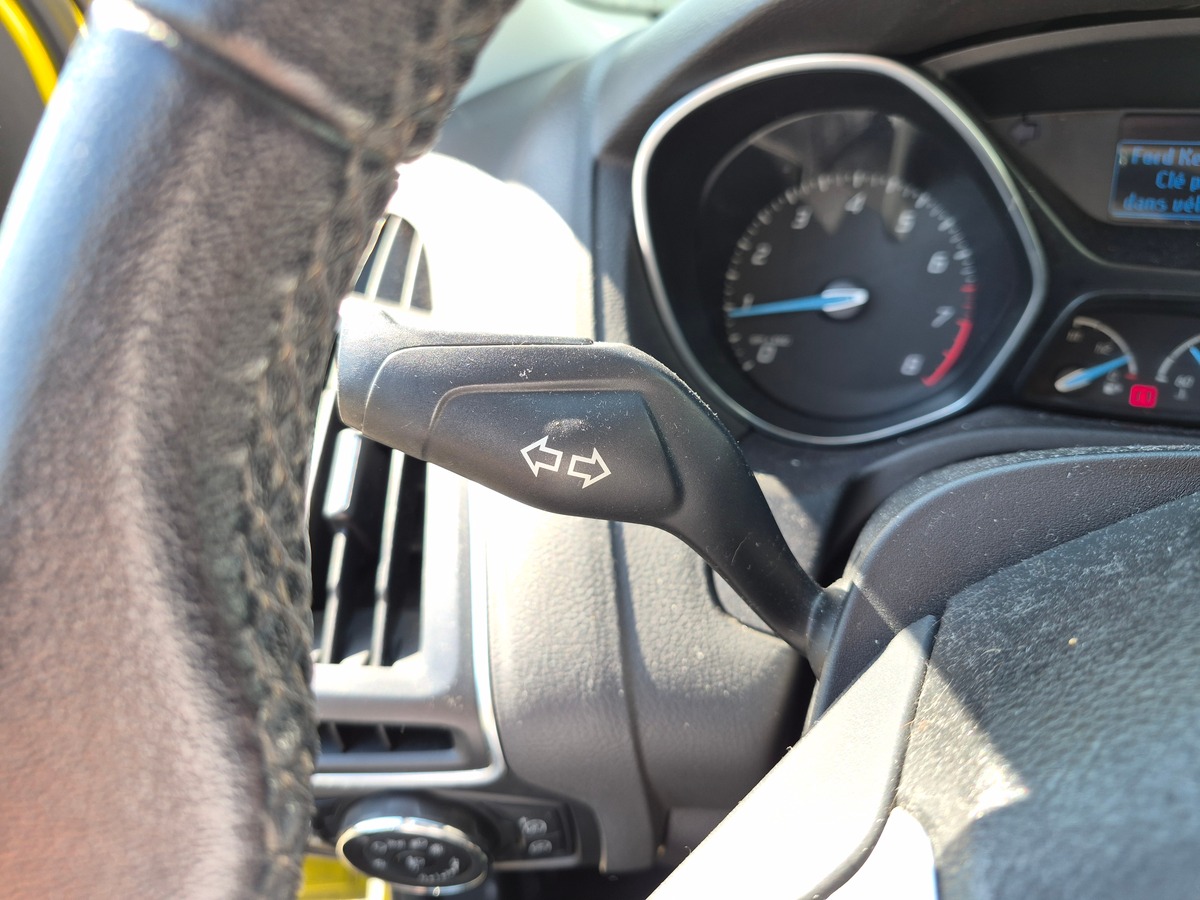 Ford Focus 1.6 150 ch TITANIUM