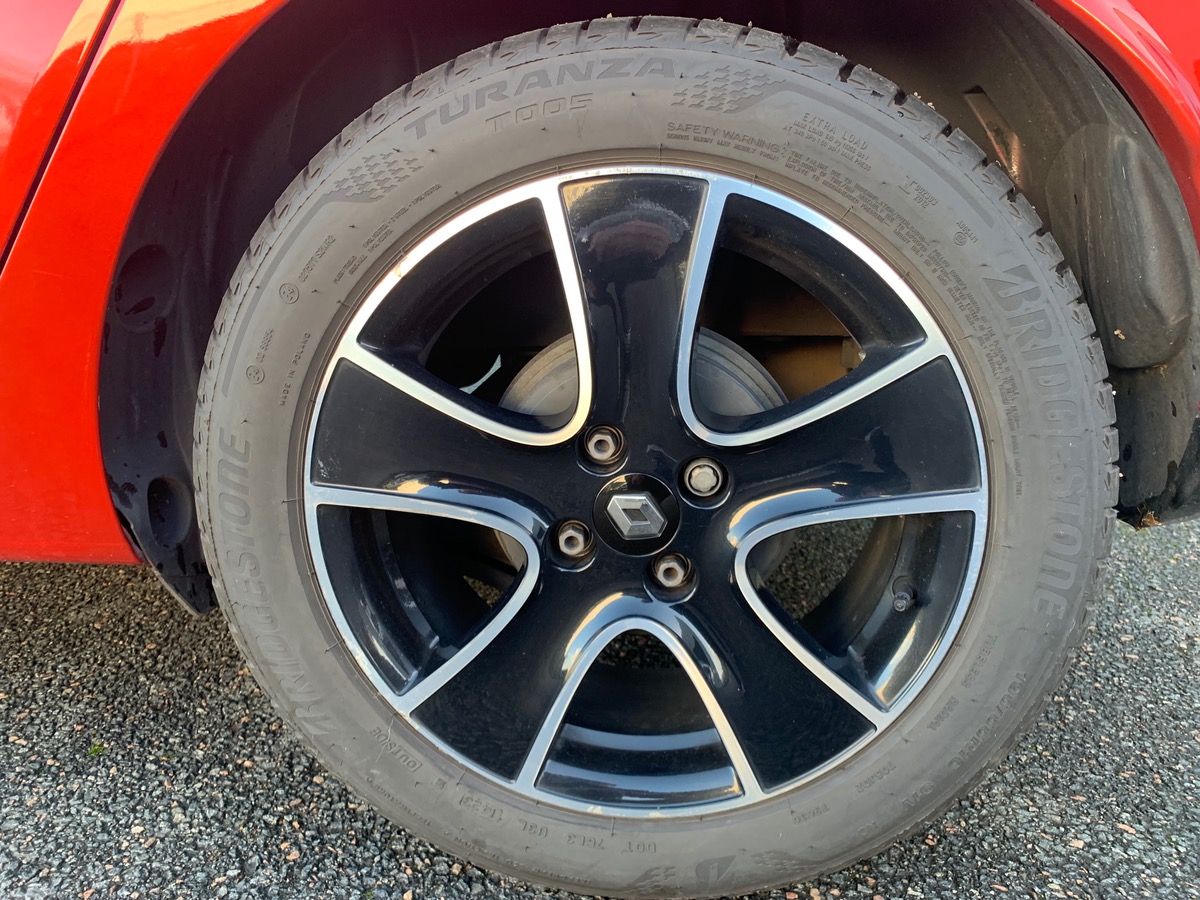 RENAULT Clio IV 90 ch | GPS | Régulateur de vitesse | Climatisation | Bluetooth | Démarrage sans clé