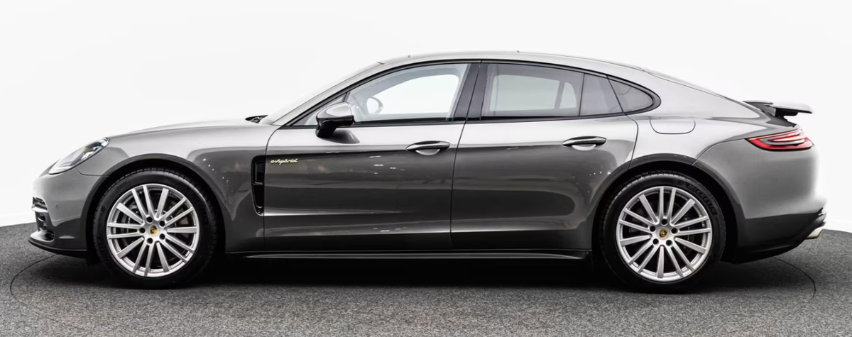 Porsche Panamera II 3.0 V6 462ch 4 E-Hybrid/Bose/Toit ouvrant/Pack sport chrono