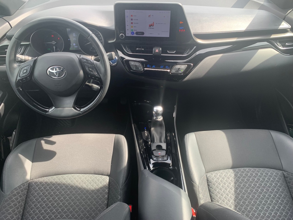 Toyota C-HR 122 chevaux | Design | Caméra de recul | Régulateur de vitesse | GPS | Hybrid essence