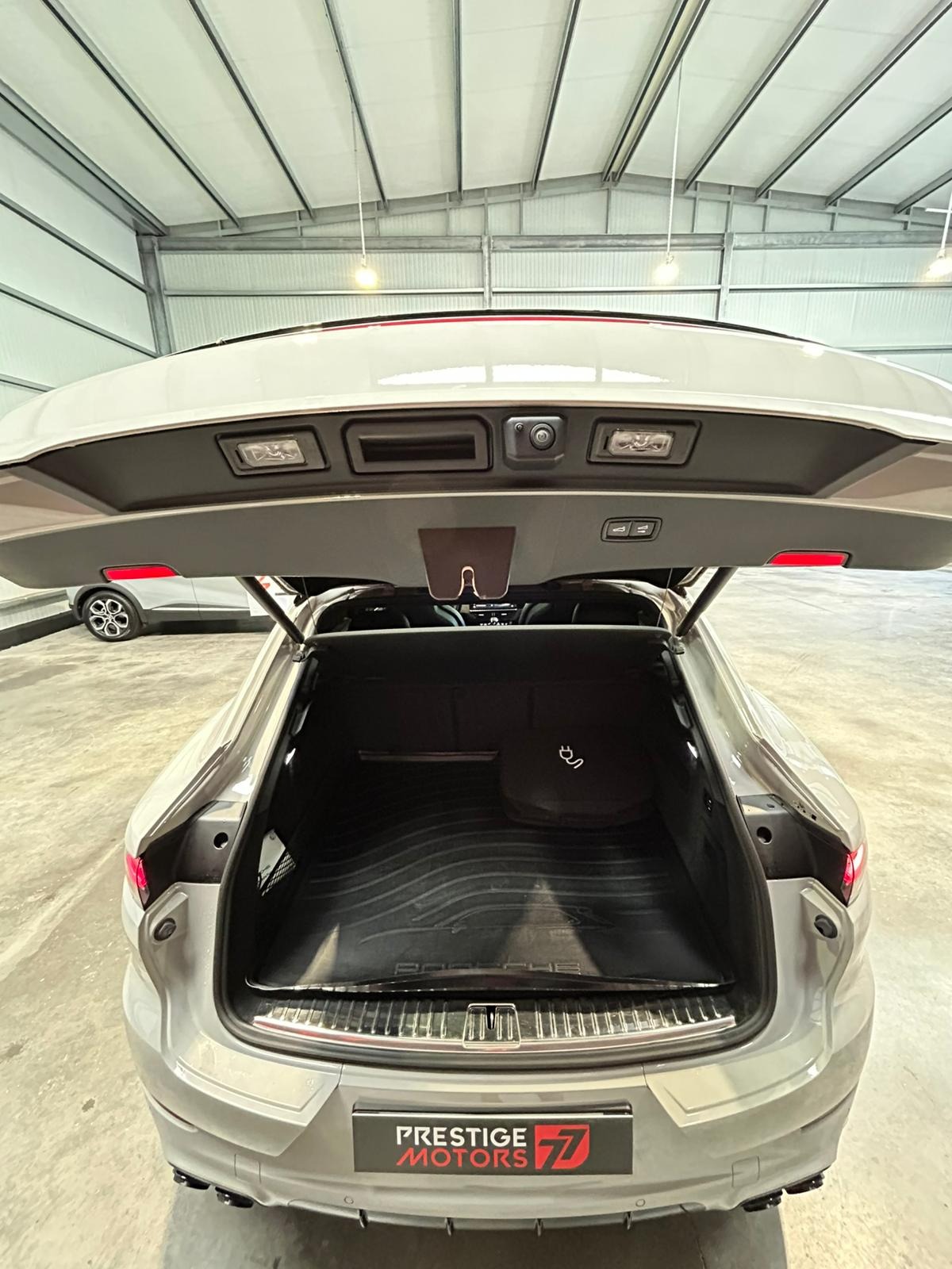 Porsche Cayenne Coupé E-Hybrid Platinum