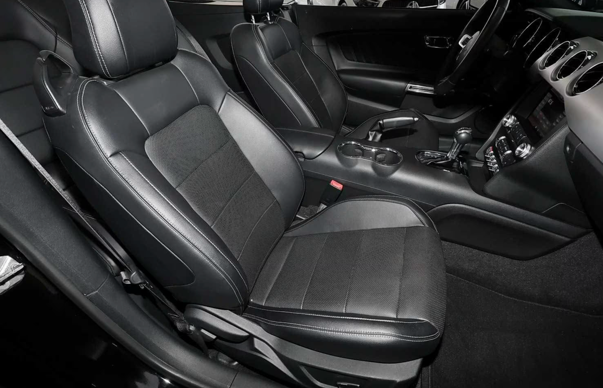 Ford Mustang cabriolet 5.0