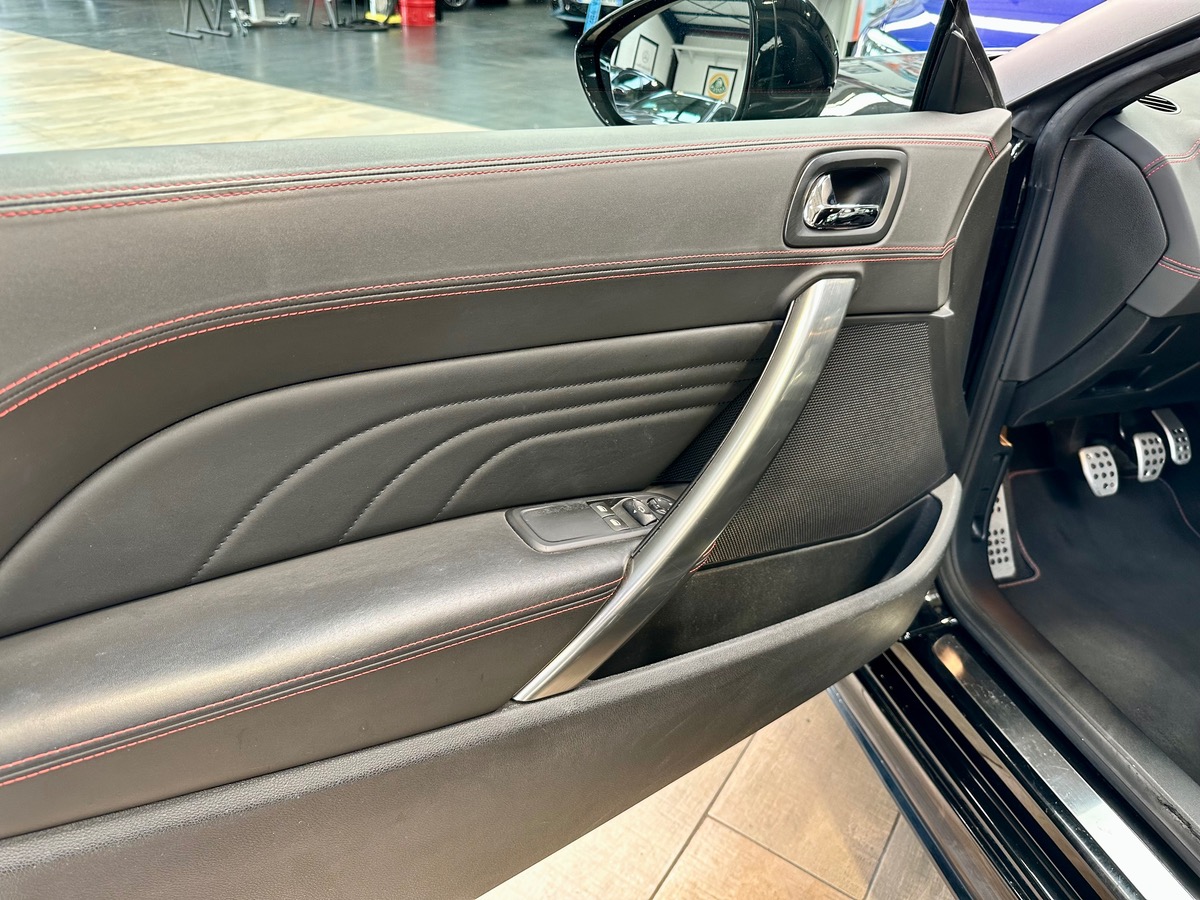 Peugeot RCZ R (2) 1.6 THP 270 h