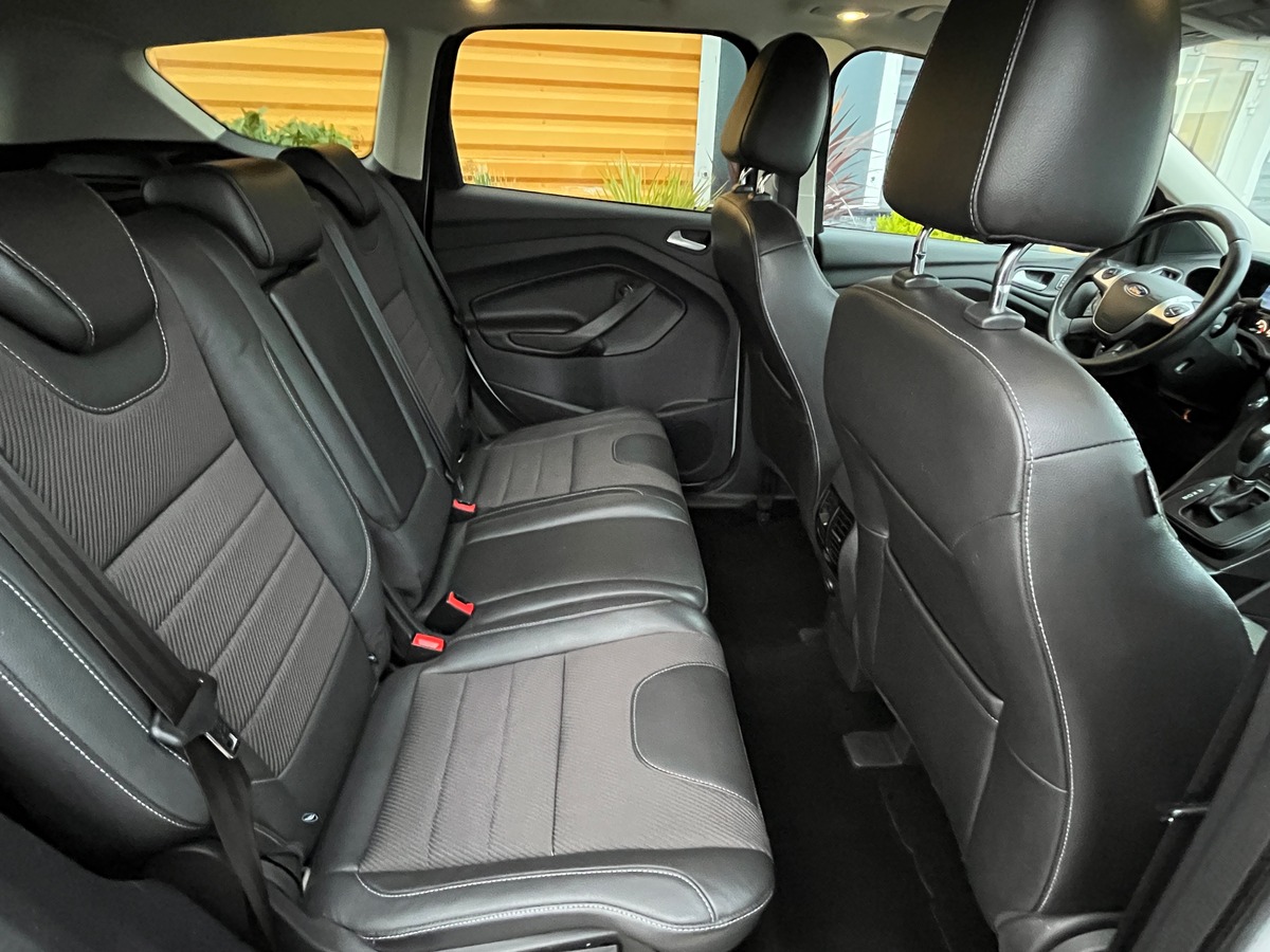 Ford Kuga II 2.0 TDCi 4x4 Powershift 150 ch TITANIUM boite automatique