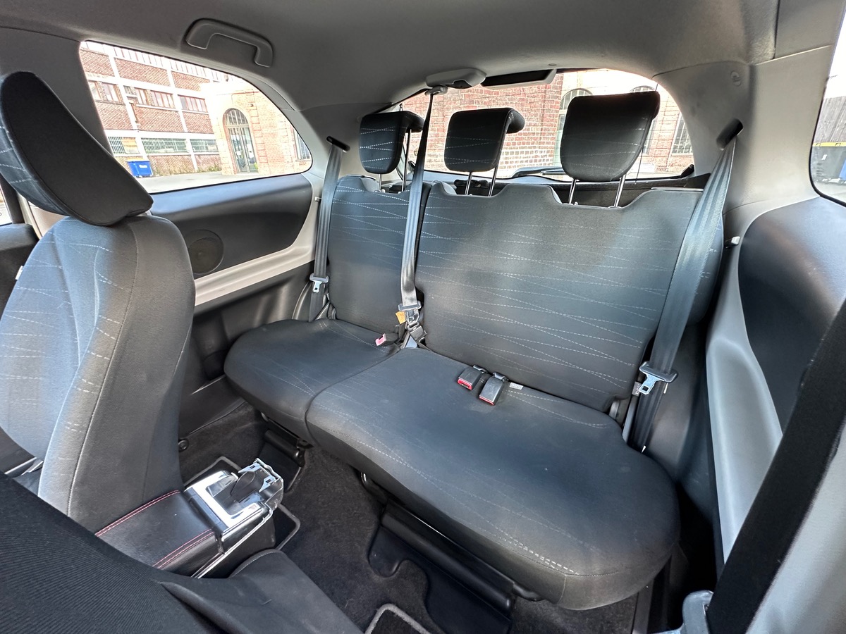 Toyota Yaris 1.0 VVT-i 70 Création - Garantie