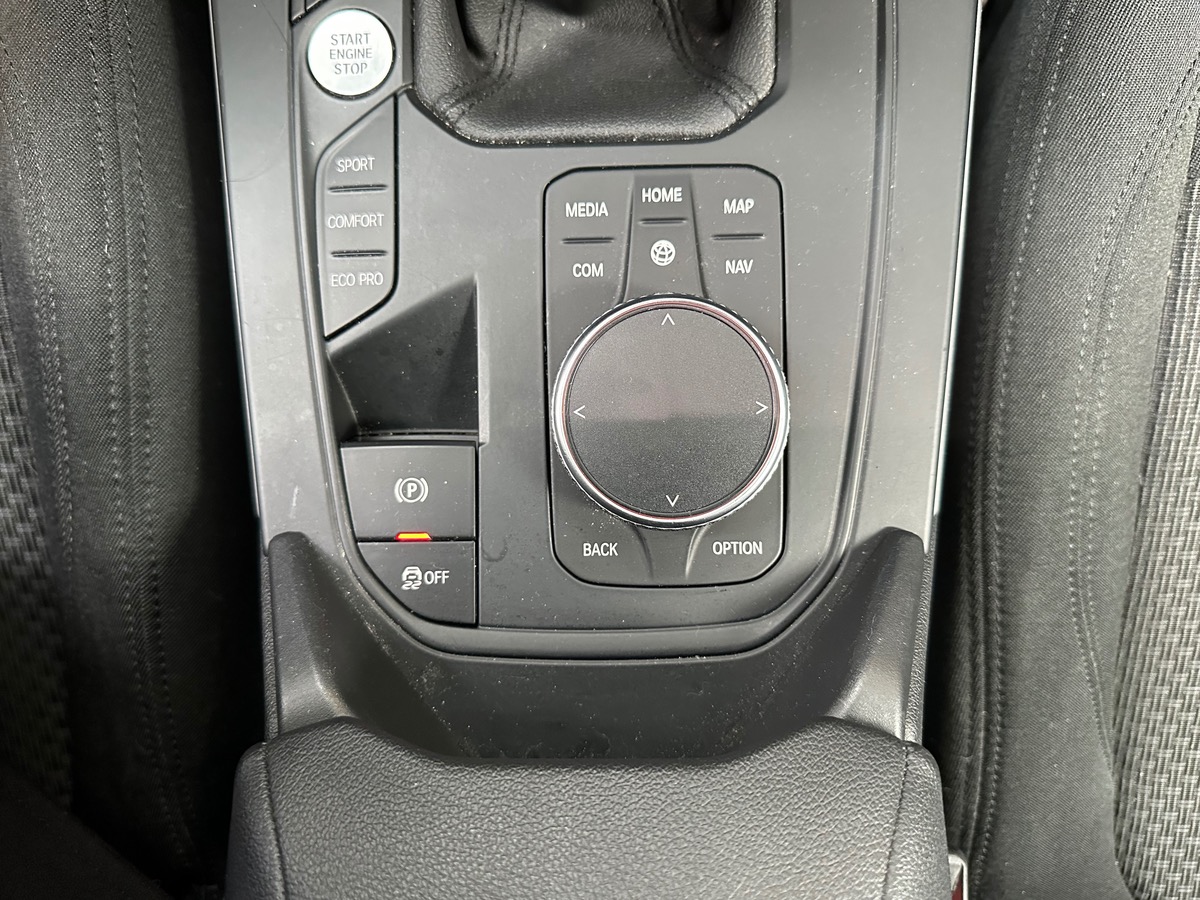 Bmw Série 1 (F40) 116D LOUNGE entretien complet BMW