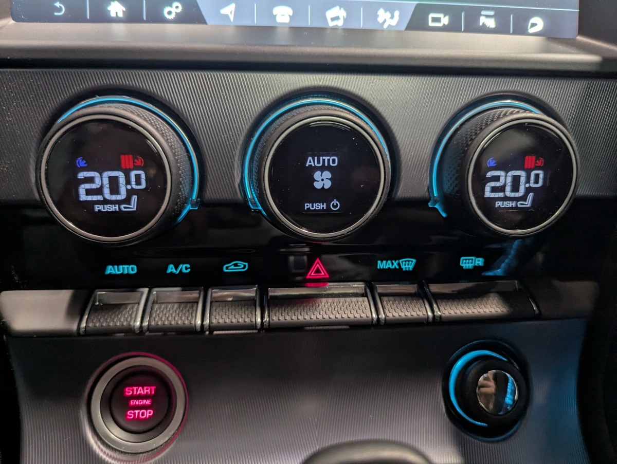 Jaguar F-TYPE R V8 5L 575 ch BVA8 AWD PAS DE MALUS