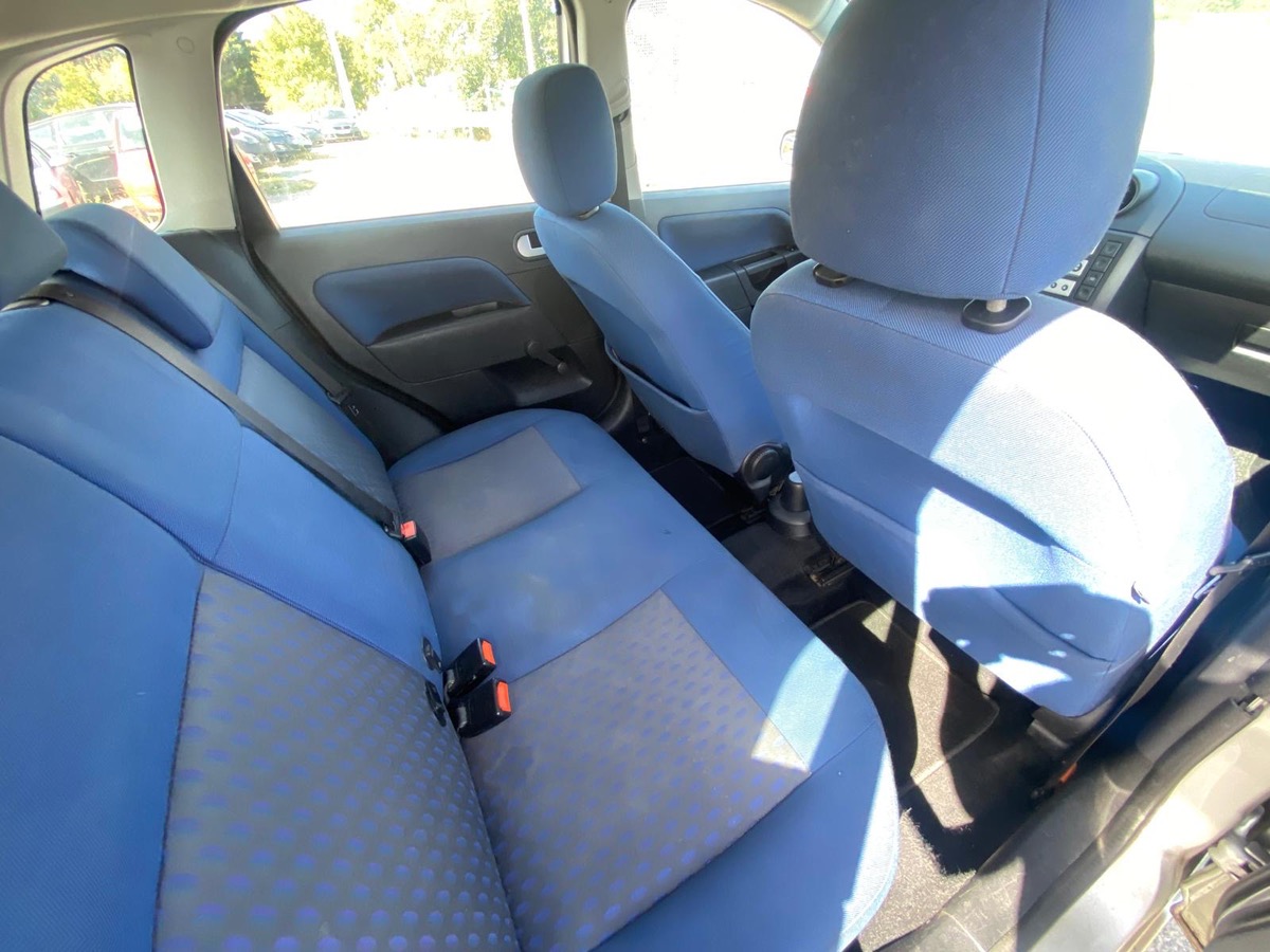 Ford Fiesta 1.4 tdci 70cv de 2004  prête a partir 
