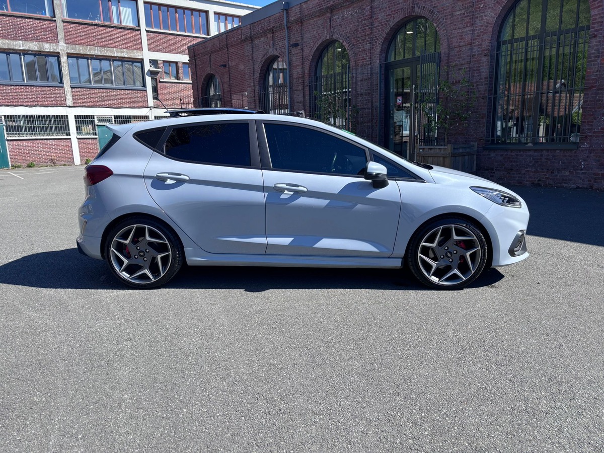 Ford Fiesta VI ST 1.5 Ecoboost 200cv - Entretien complet